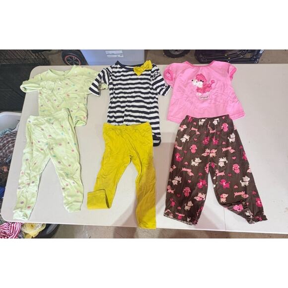 Lot of 39 Girls Pajama Sets Size 24m - 3T, Assorted brands - Picture 7 of 7